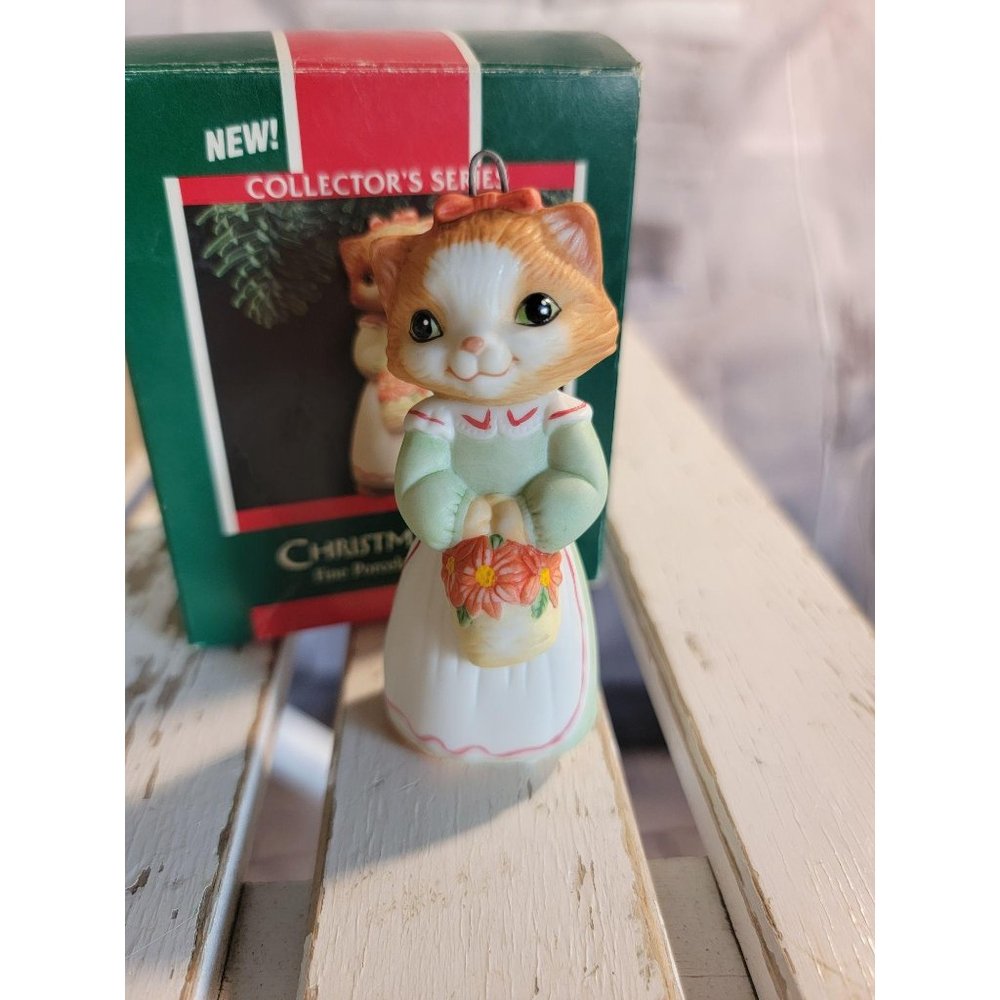 Hallmark Christmas kitty 1989 1st in series cat xm